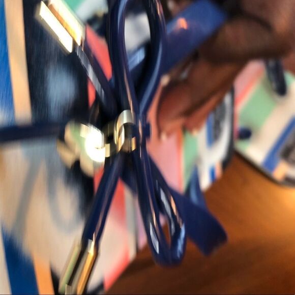 Kate Spade navy blue flip flops size 7/8 - Picture 9 of 9